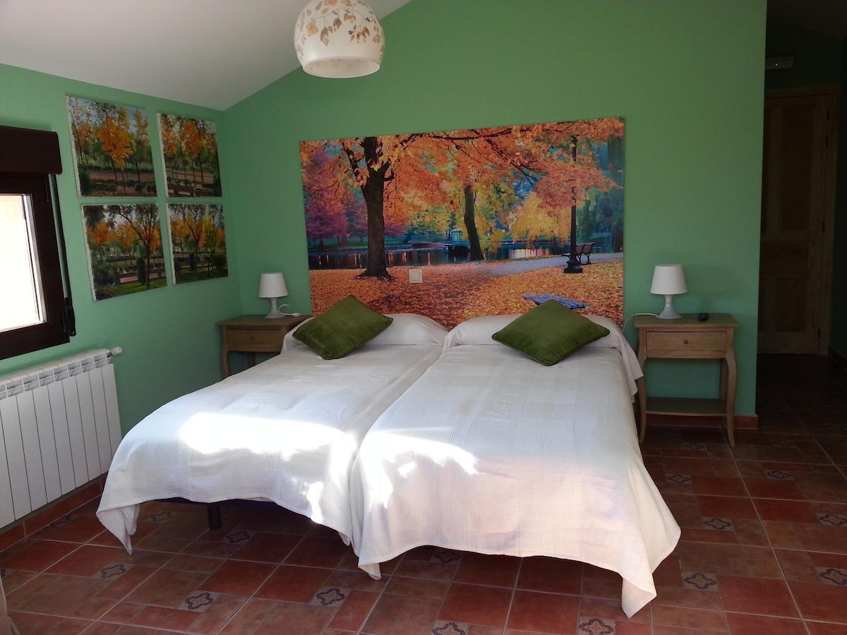 Hotel Rural La Casa Del Tio Telesforo Trescasas Екстер'єр фото